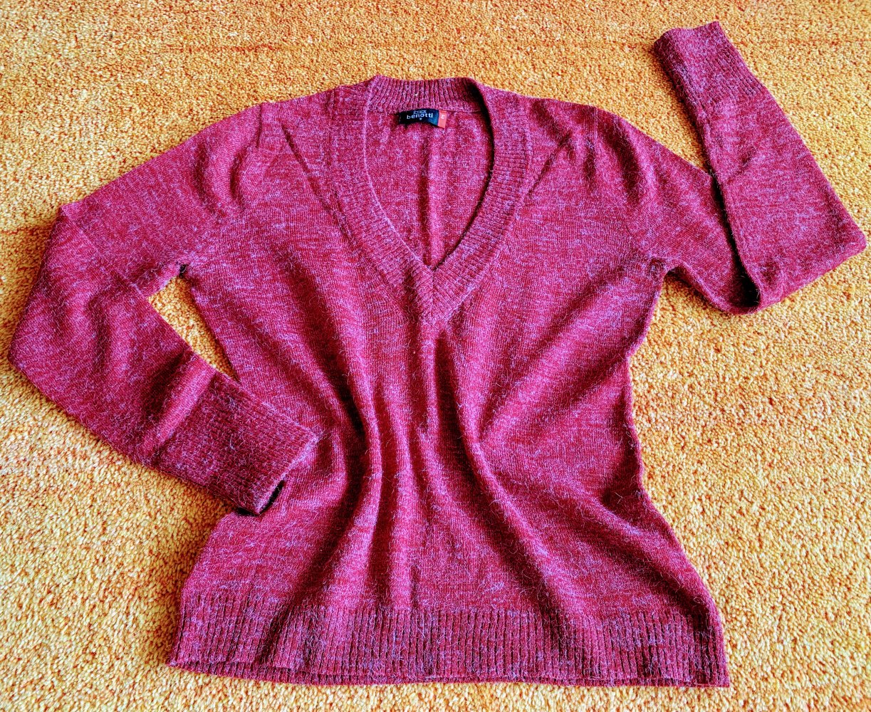 Damen Pullovern Flauschig & Figurbetont Gr.S in Bordeauxrot von Benotti 