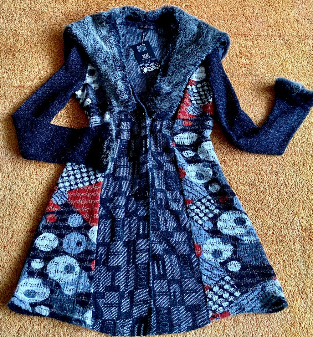 Damen Mantel Strickmantel Wollmantel Gr.S Grau/Rot/Weiß/Schwarz von 101 Idees NW 