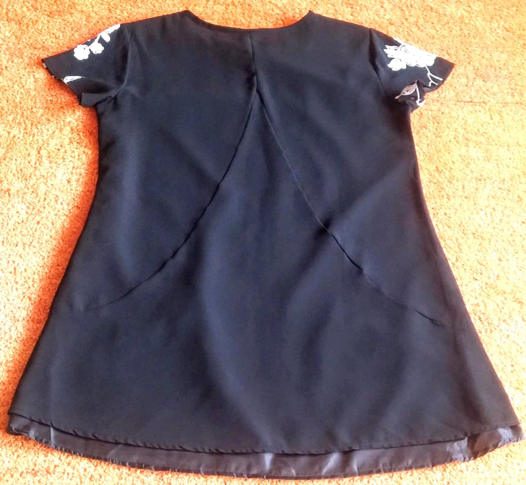 Damen Kleid Sommer Tunika im Lagenlook Gr.M Schwarz/Weiß mit Stickerei NW 