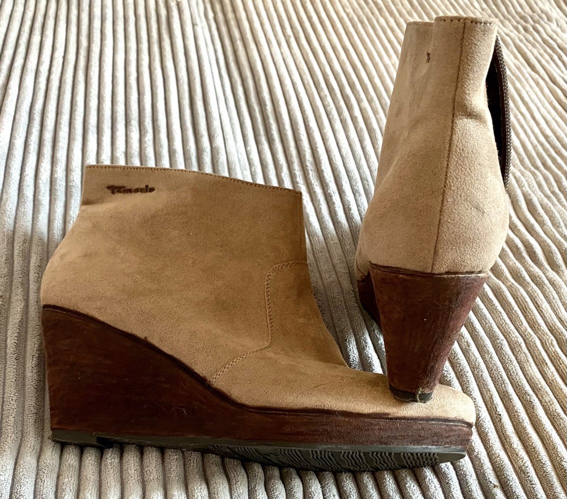 Damen Schuhe Stiefelette Keilabsatz Gr.39 in Kognak braun von Tamaris 