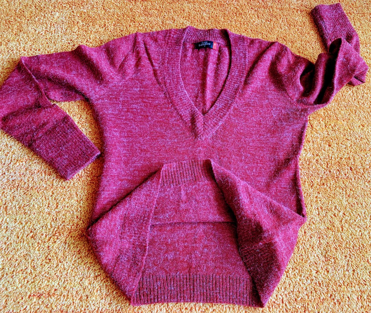 Damen Pullovern Flauschig & Figurbetont Gr.S in Bordeauxrot von Benotti 