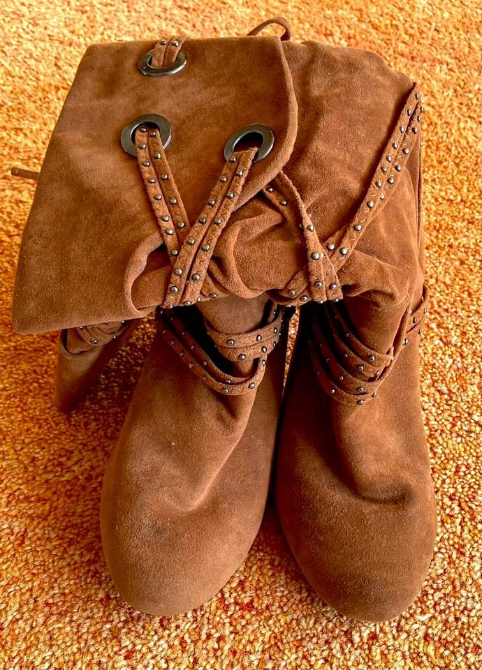 NEU Damen Schuhe Stiefeletten aus Samt-Imitat Gr.39 in Kognak Stylische Stiefeletten Stylische Stiefeletten