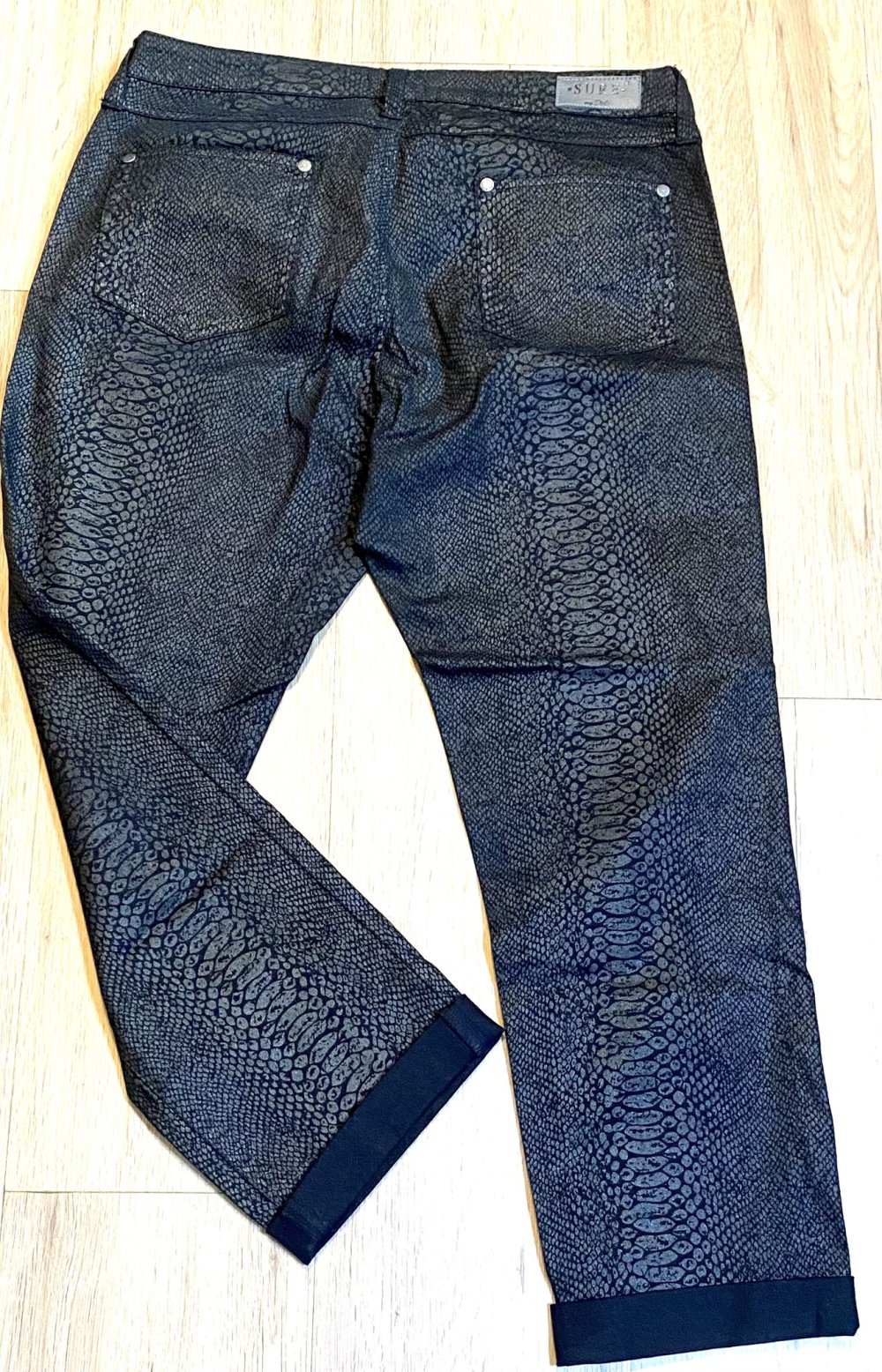 Damen Hose Stretch Jeans 7/8 Hose Gr.40 in Schwarz mit Animal-Muster von Sure 