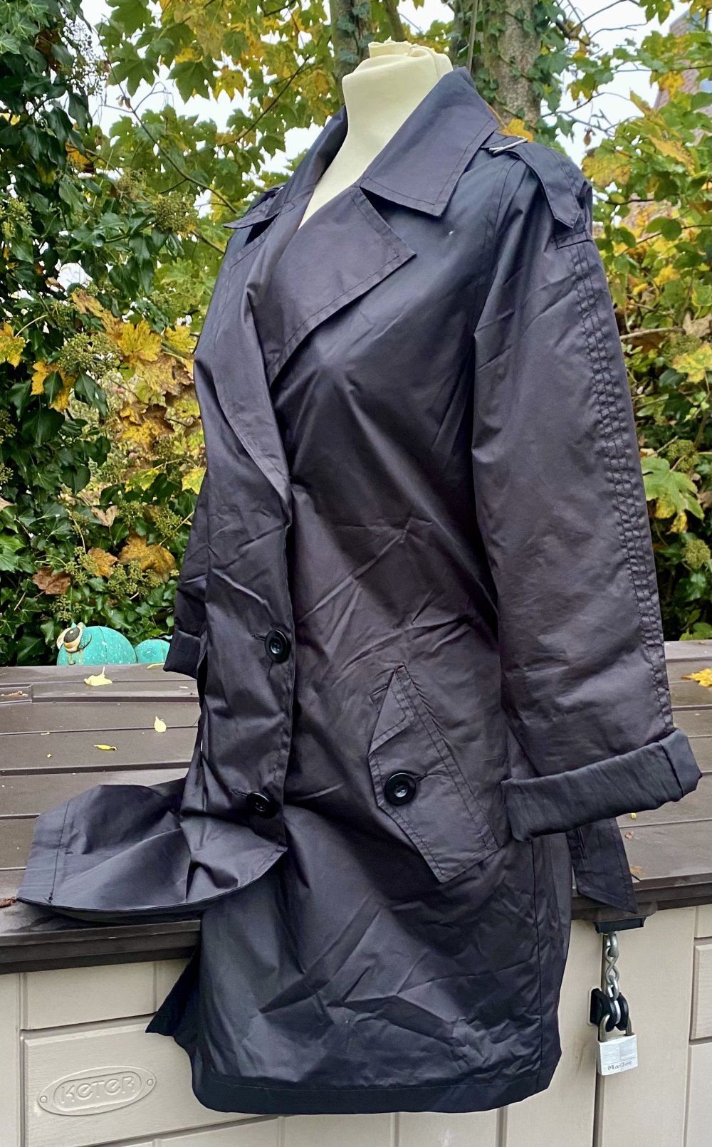Damen Jacke Leichter Damen Trenchcoat Gr.40 in Schwarz  