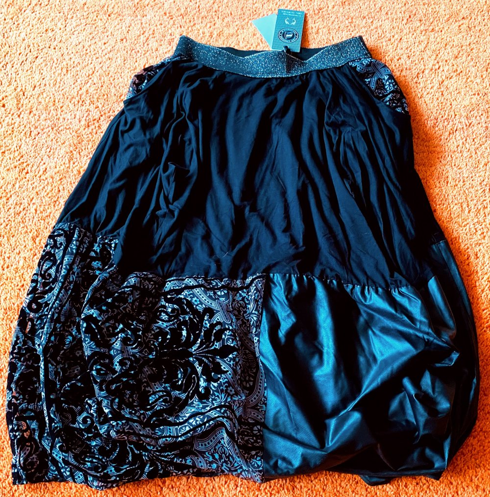 NEU Damen Rock Lagenlook Ballonform Edel Gr.38 Schwarz Lisa Campione 