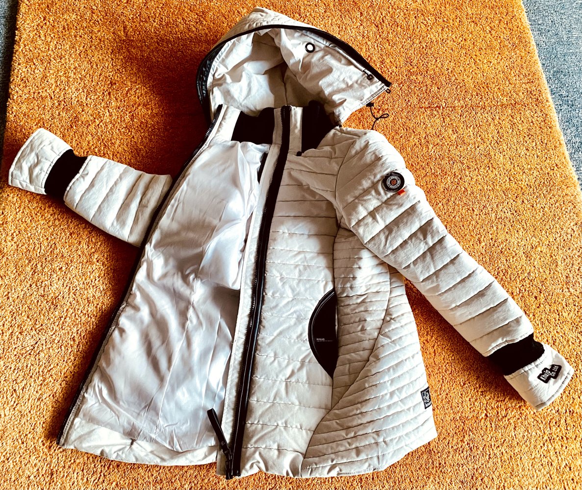 NEU Damen Jacke Winter Steppjacke mit Kapuze Gr.S in Beige von Khujo 