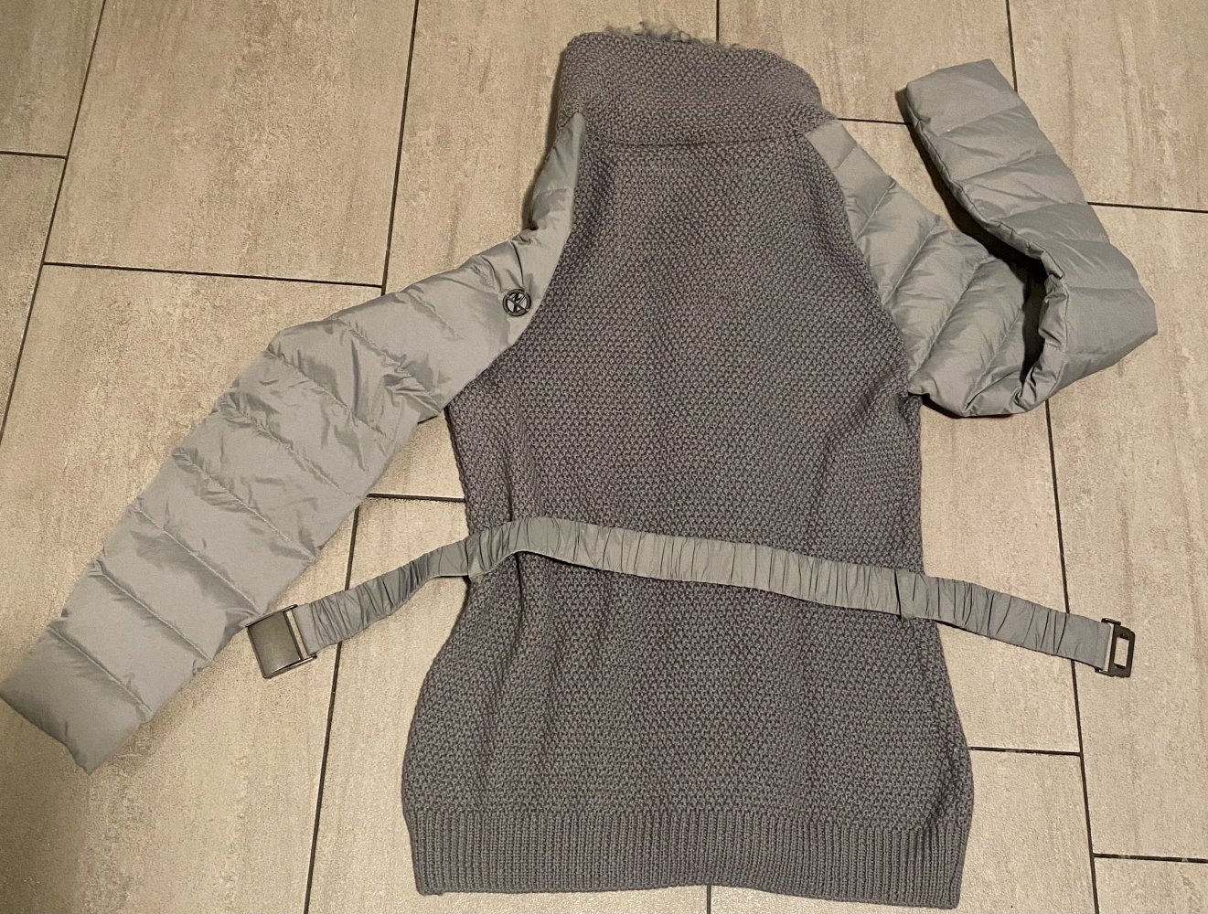 NEU Damen Jacke Strick Steppjacke mit Fellkragen Gr.S in Grau von MALVIN