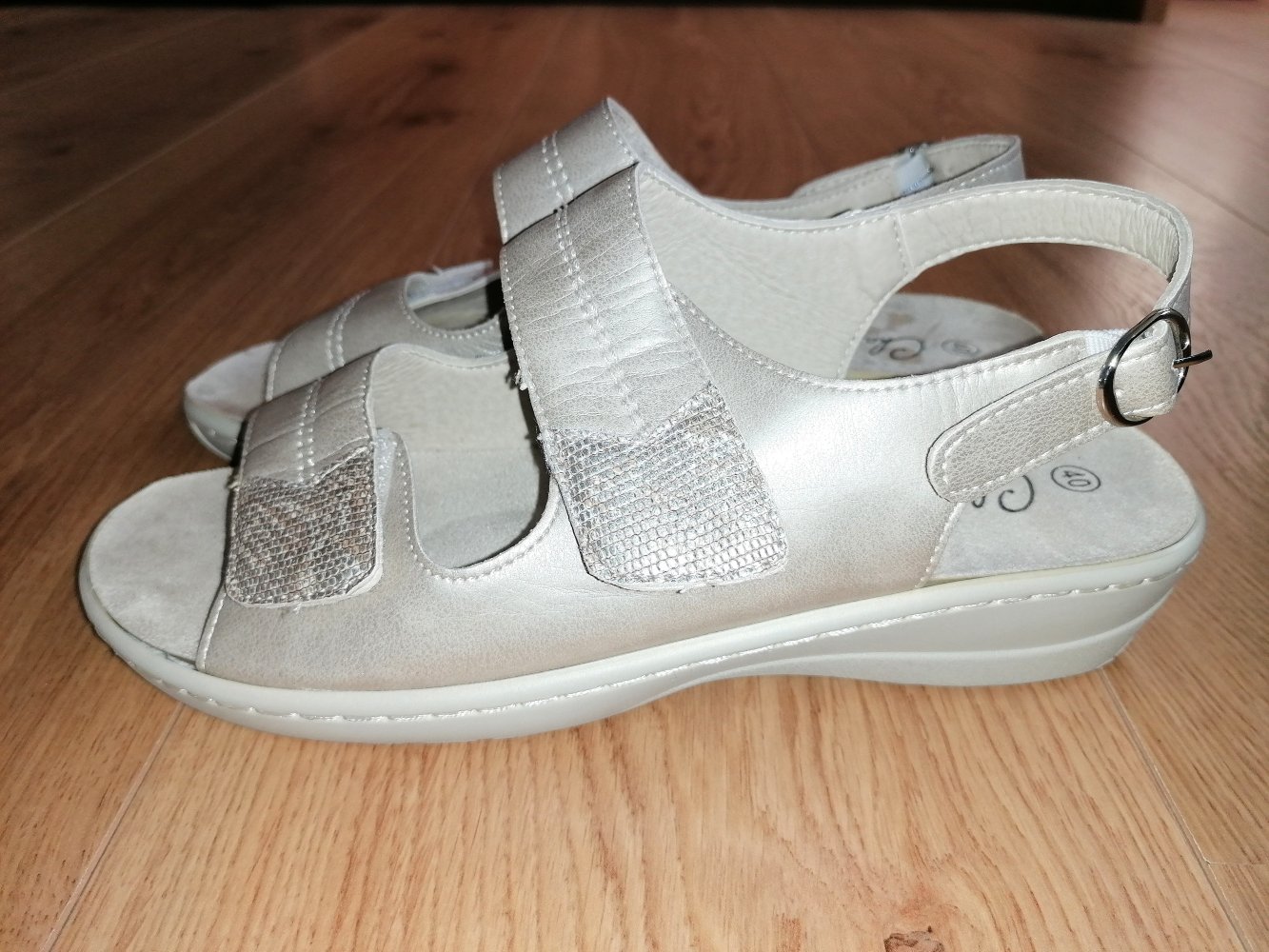 Charmosa Damen Sandalen Sandaletten Klettsandalen Gr. 40