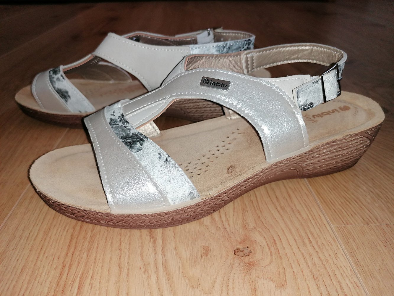Inblu Damen Sandalen Sandaletten mit Keilabsatz Gr. 40