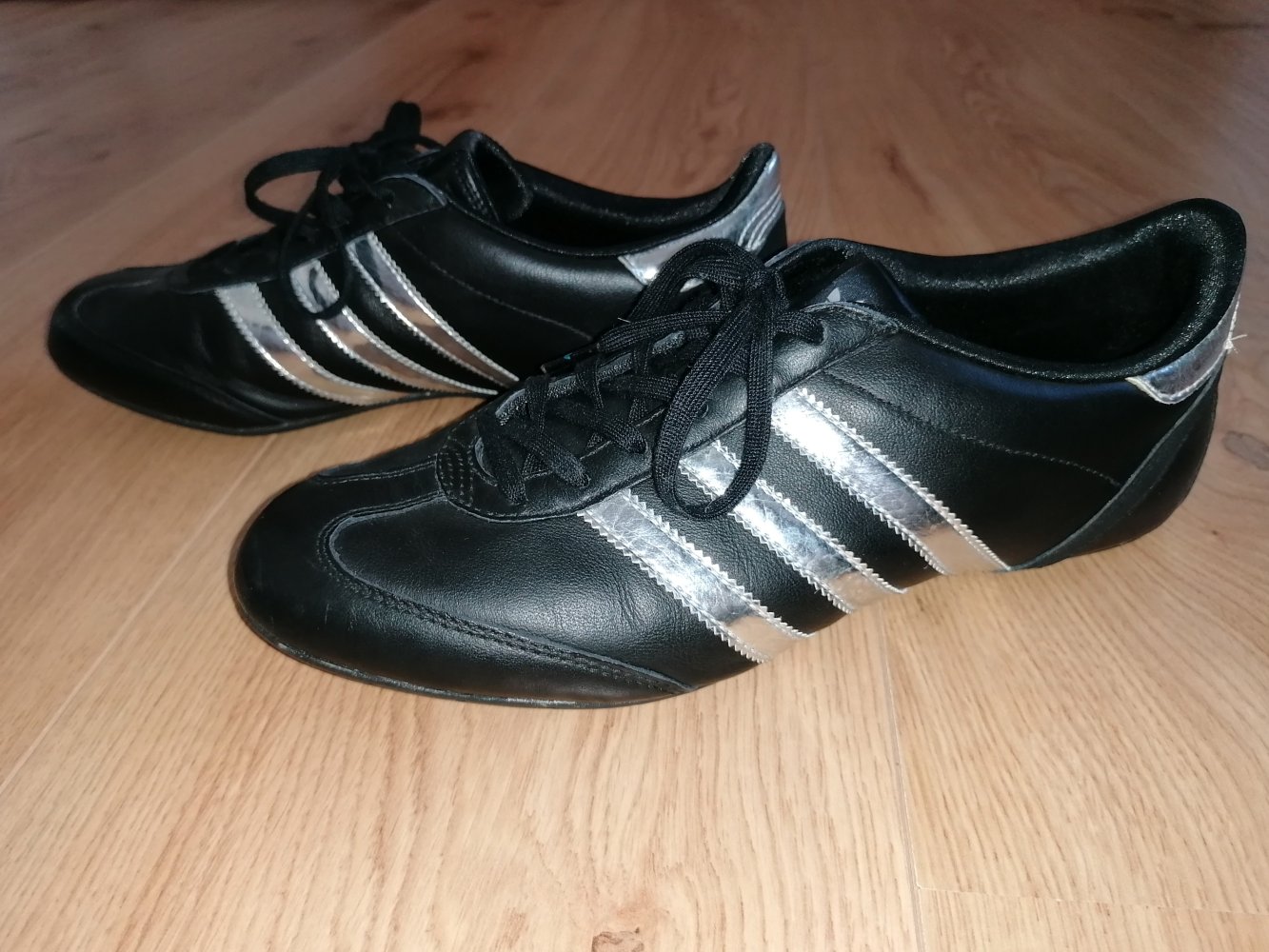Adidas Ulama Sportschuhe Turnschuhe Schwarz Silber Gr. 40 2/3