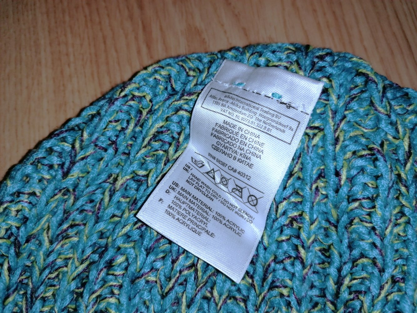 Adidas Damenmütze Beanie Boshi Strickmütze Hellblau Türkis Gr. S