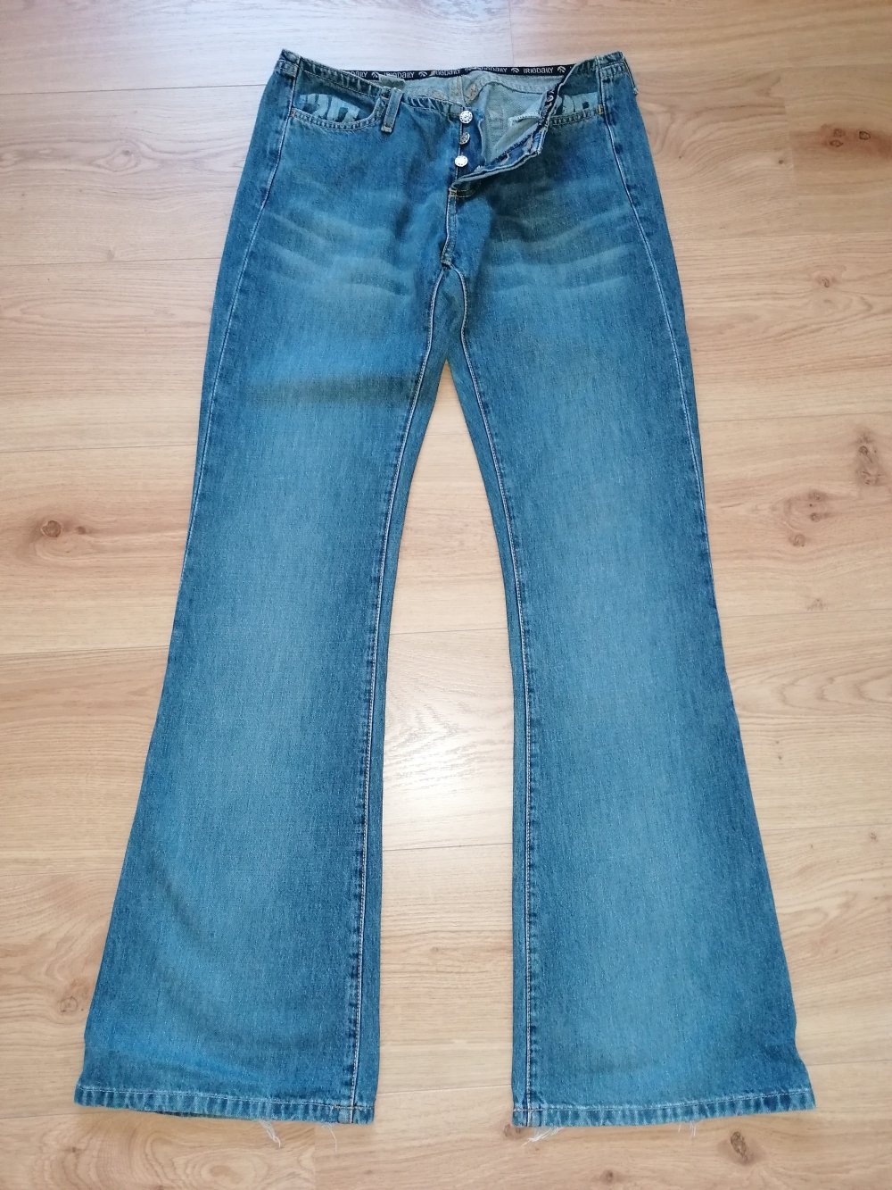Iriedaily Damenjeans Hüftjeans Schlagjeans W30 L34