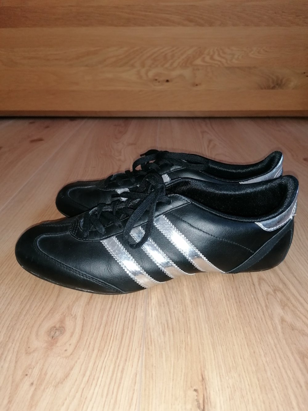Adidas Ulama Sportschuhe Turnschuhe Schwarz Silber Gr. 40 2/3
