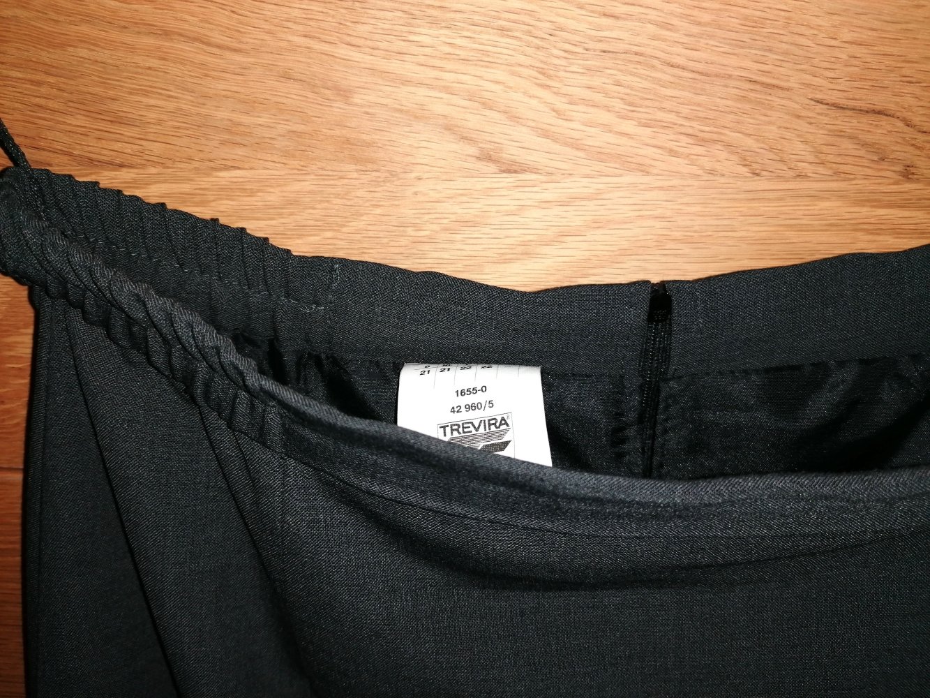 Trevira Damenrock Schurwolle Kurzgröße Gr. 21 40