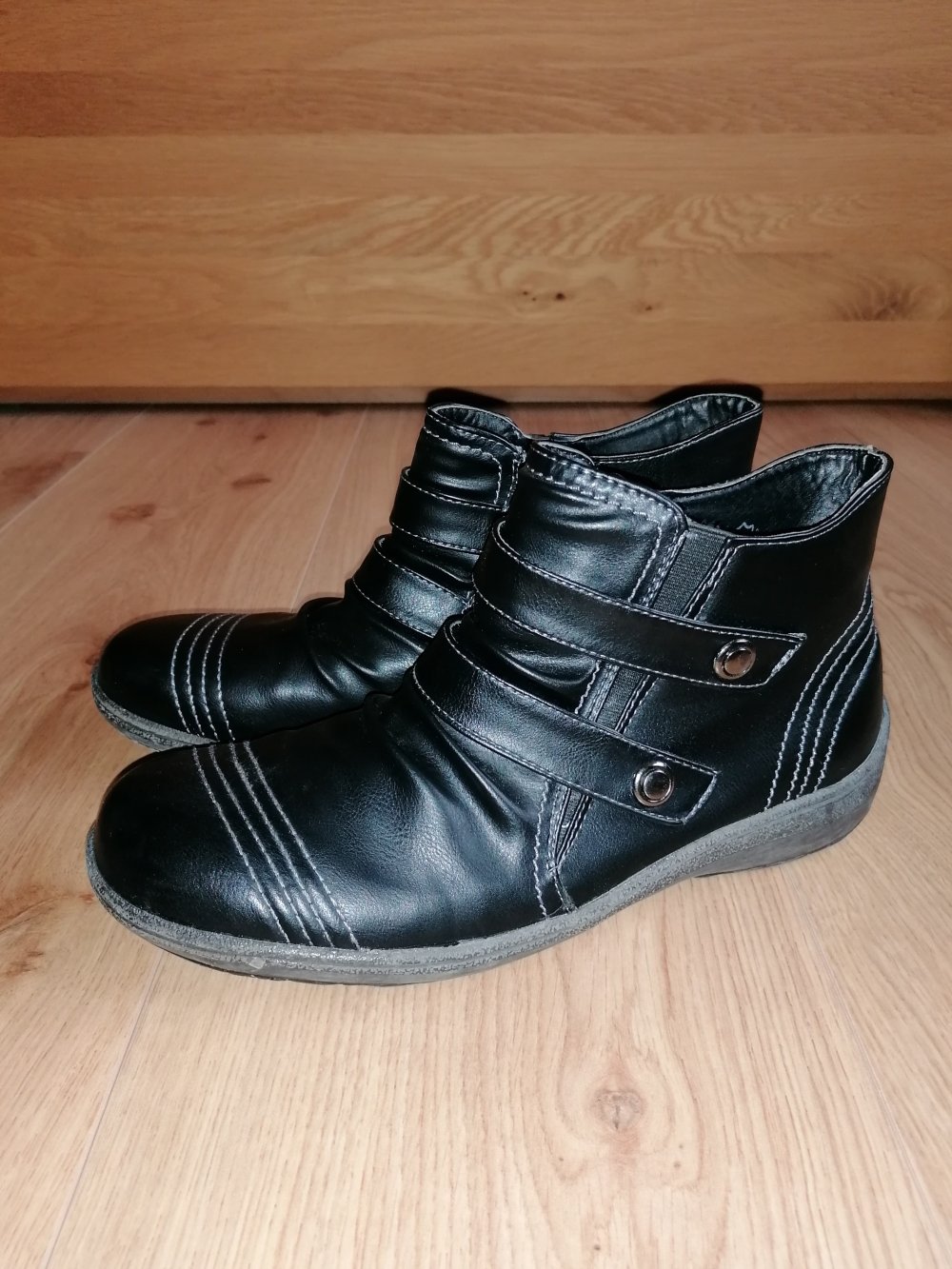 Claudia Ghizzani Damen Stiefeletten mit Reißverschluss Gr. 40