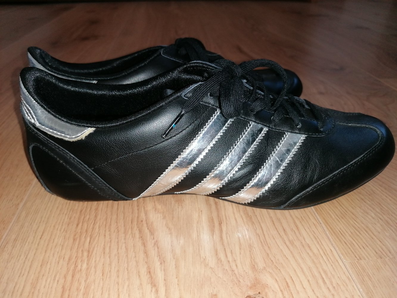 Adidas Ulama Sportschuhe Turnschuhe Schwarz Silber Gr. 40 2/3