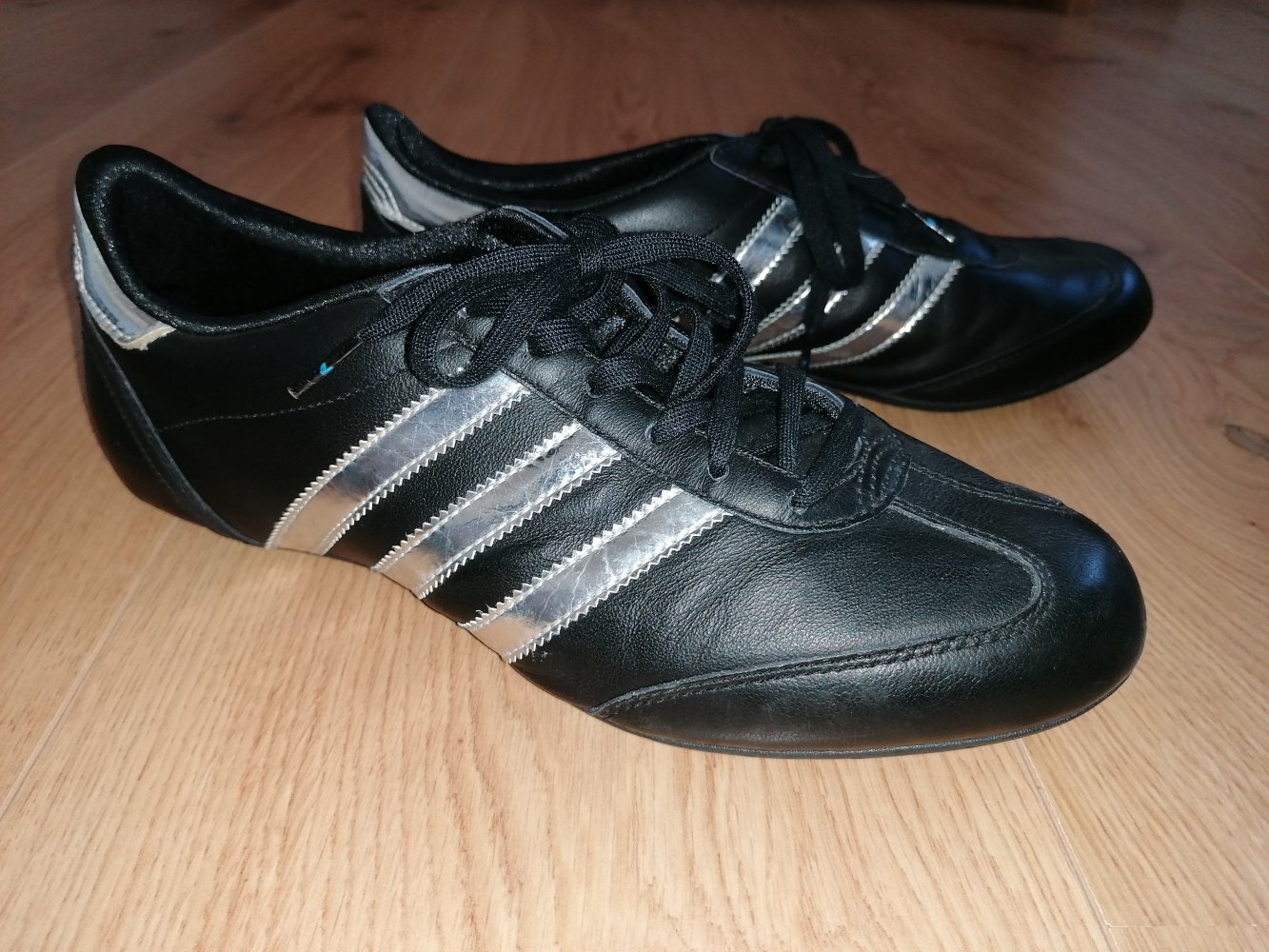 Adidas Ulama Sportschuhe Turnschuhe Schwarz Silber Gr. 40 2/3