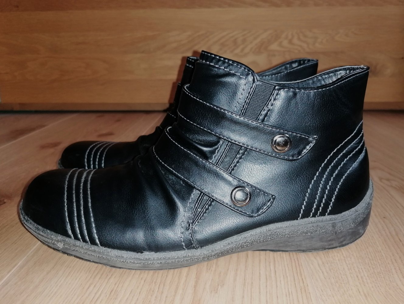 Claudia Ghizzani Damen Stiefeletten mit Reißverschluss Gr. 40