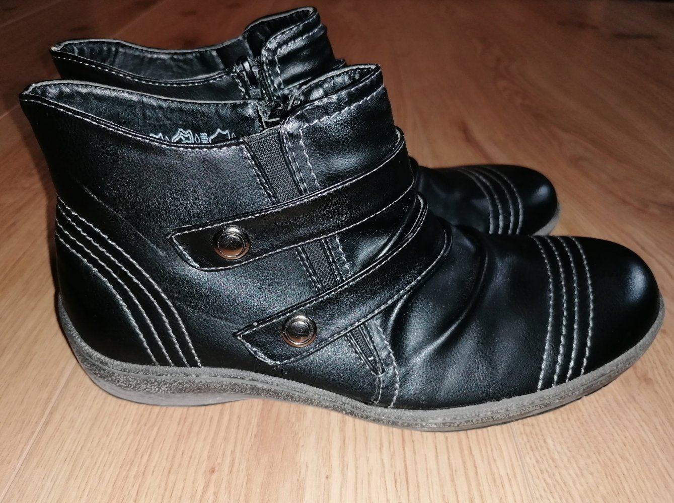 Claudia Ghizzani Damen Stiefeletten mit Reißverschluss Gr. 40