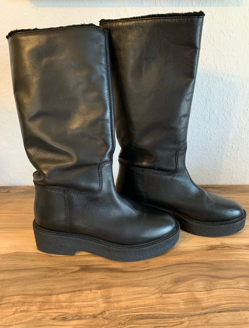 Gefütterte Lederstiefel schwarz
