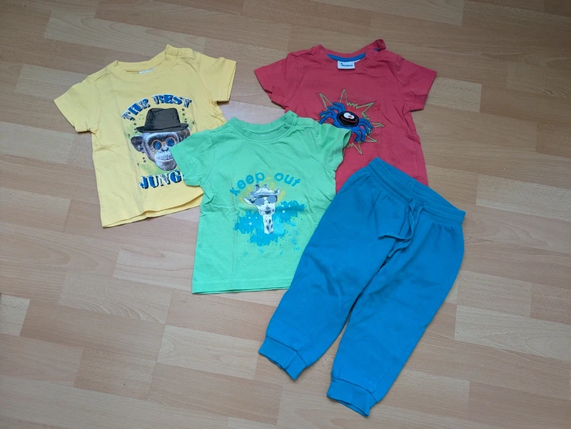 4tlg. Kleinkinder Paket Gr.74/80