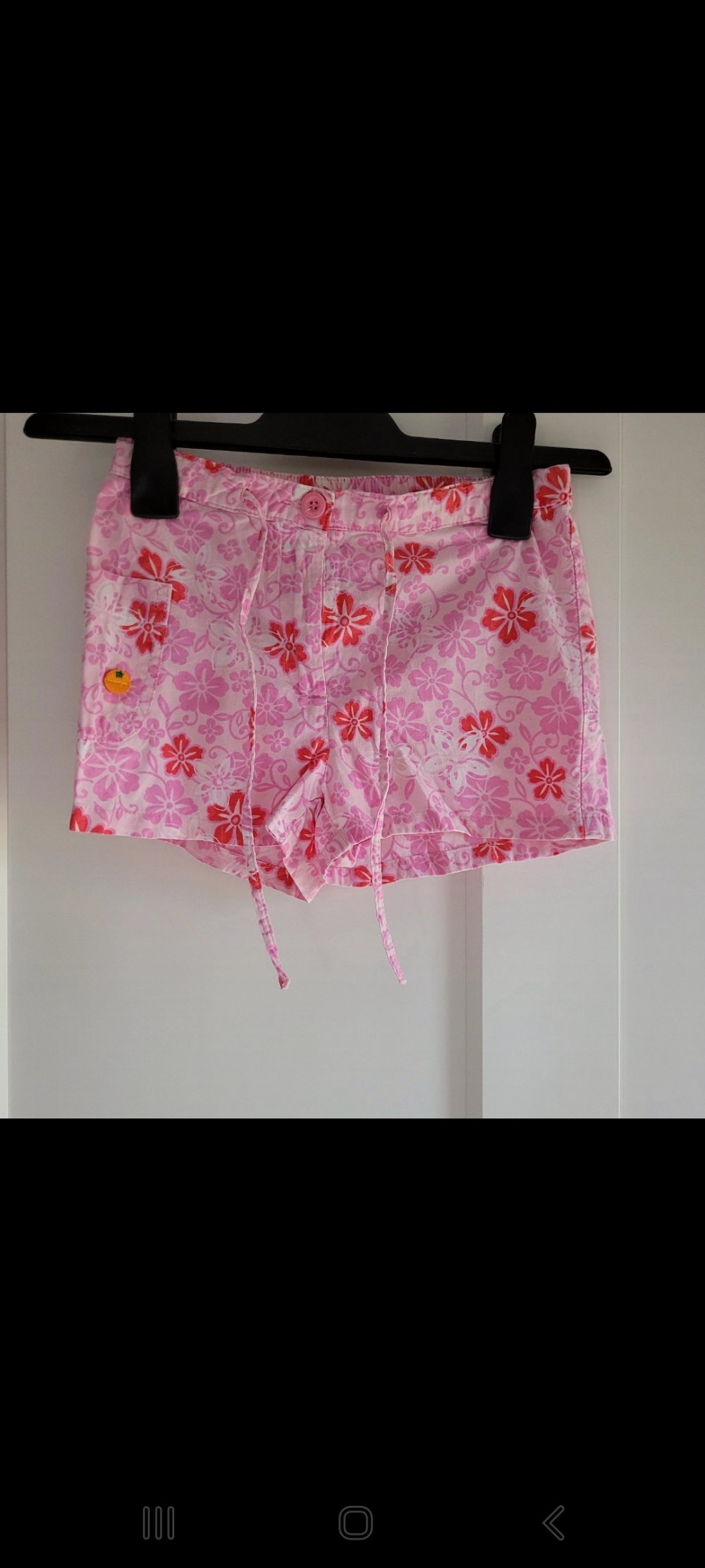 Shorts mit Blumen 