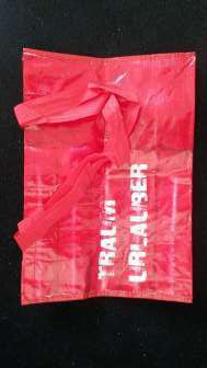 Komfortable neue Plastik-Badetasche,