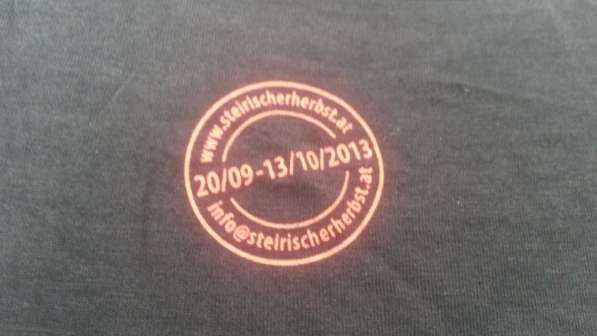 Schwarzes Shirt vom Steirischen Herbst 2013, Größe S,