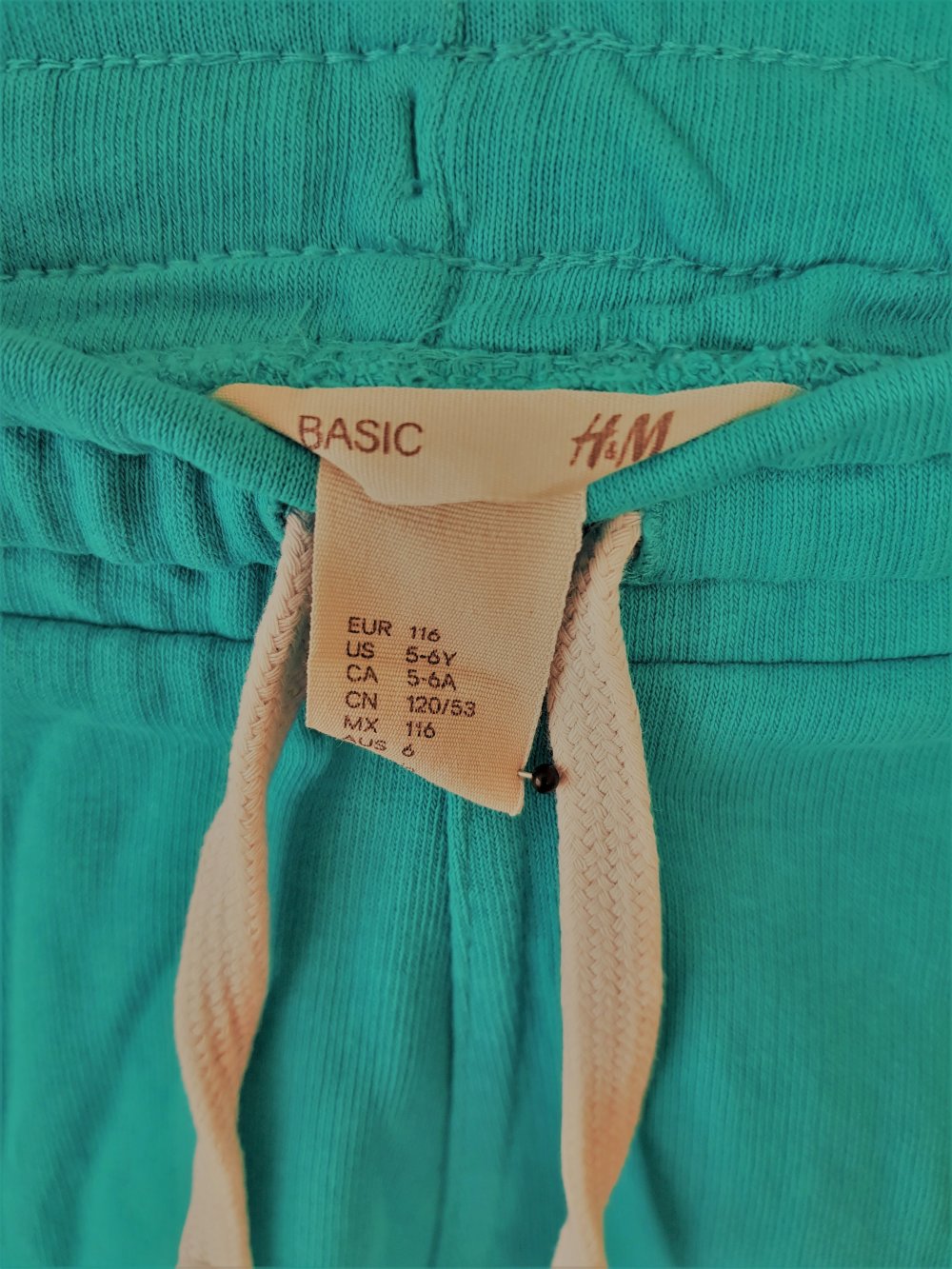 kurze Hose -- Shorts -- H&M -- Gr.116