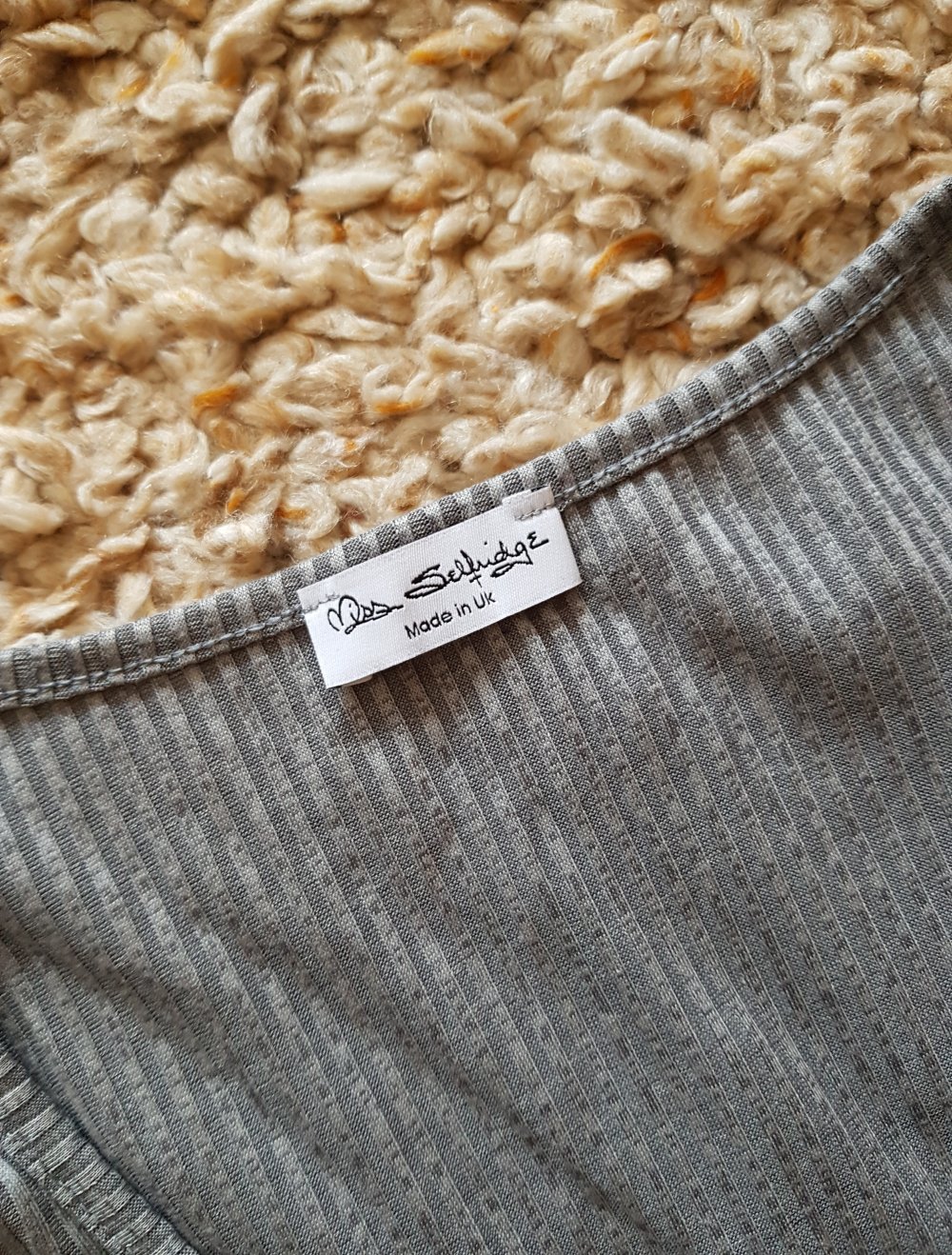 Ausgestelltes Kleid mit Spitze und Schleifen grau Gr.S