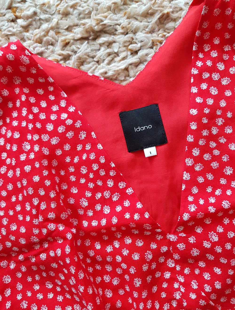 Sommer rote Bluse mit Cutout am Bauch Gr.S neu