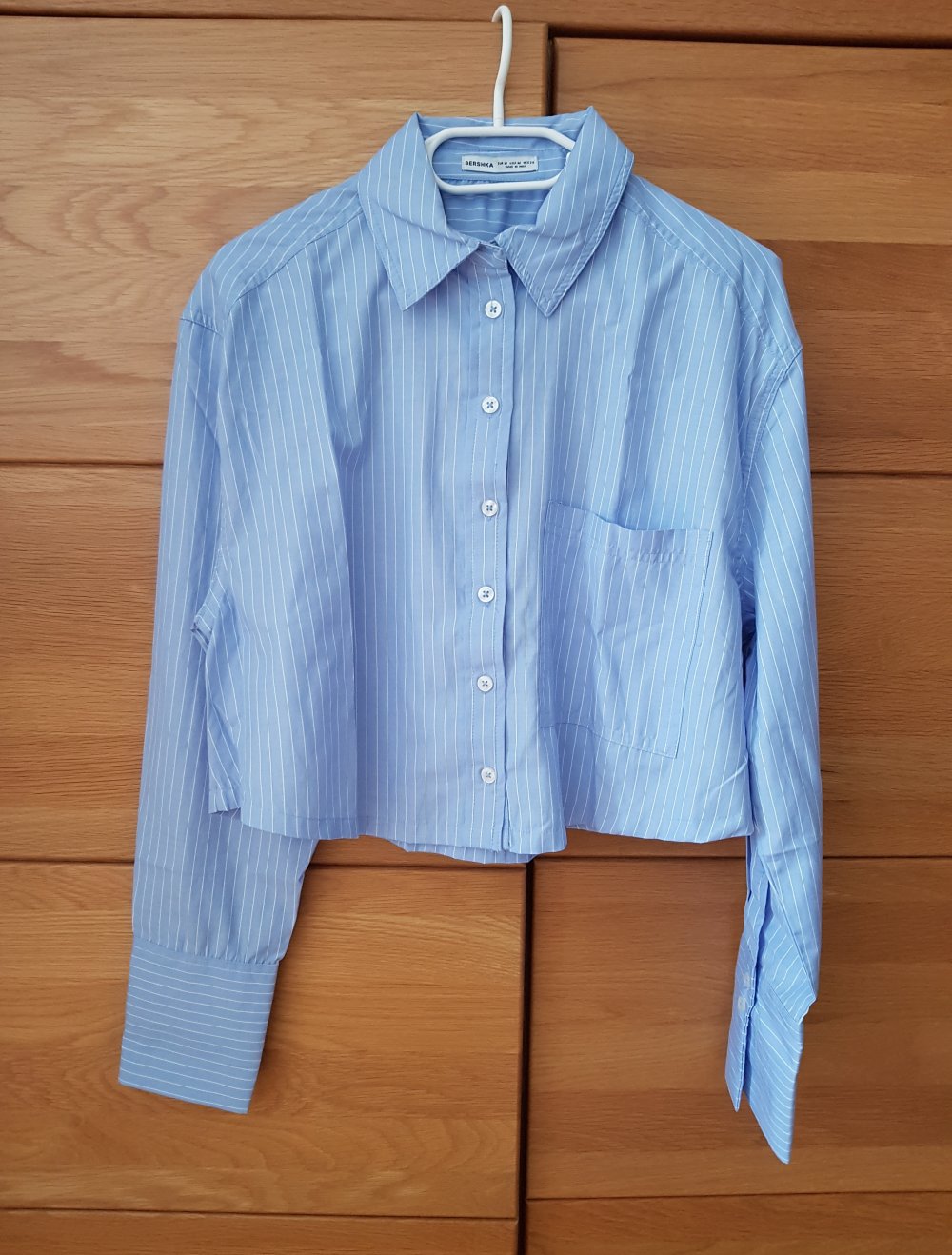 Hellblaues Crop Hemd gestreift  Gr.M neu