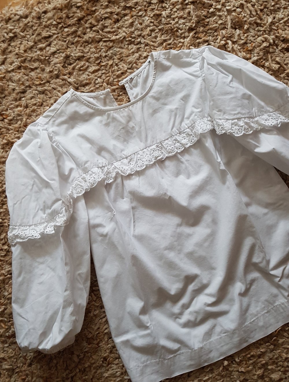 Weiße Bluse mit Lochstickereien 100% Baumwolle Gr.S
