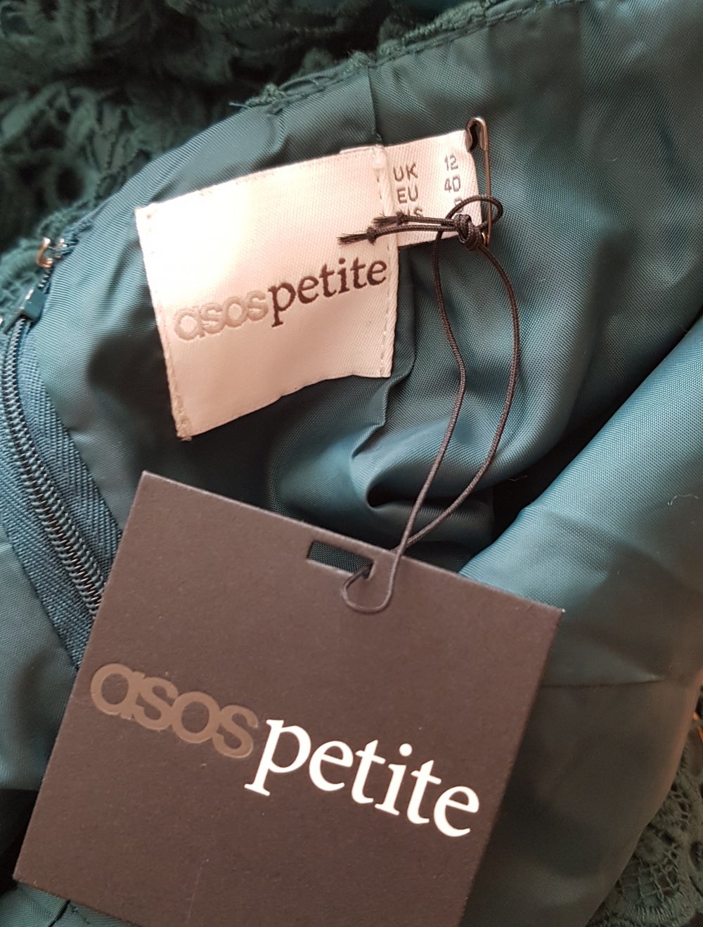 Neu! Asos dunkelgrünes Cocktailkleid Partykleid Spitze Rückenausschnitt Gr.40