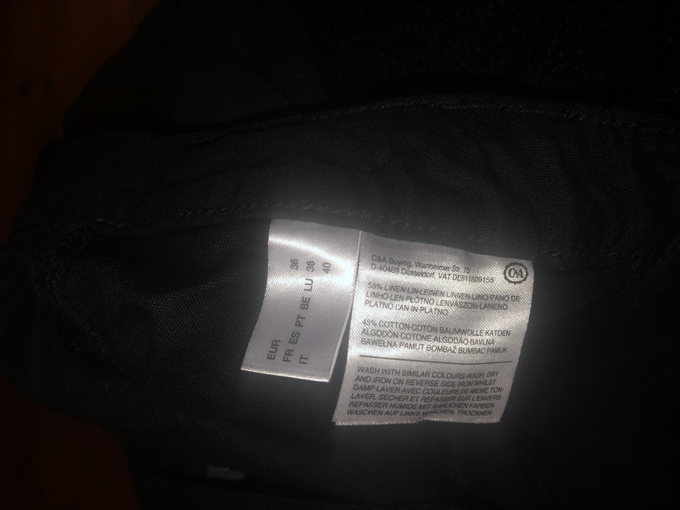 Schwarze Hose mit Leinen Materiall
