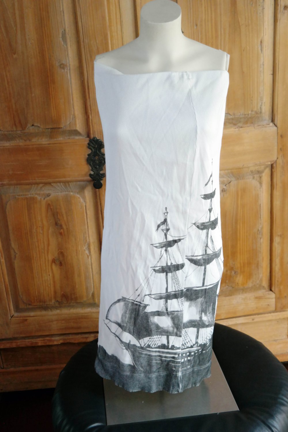 MarcCain Marc Cain Rock Stretch Rippstoff weiß schwarz Schiffe maritim Segelschiff L 40 XL 42