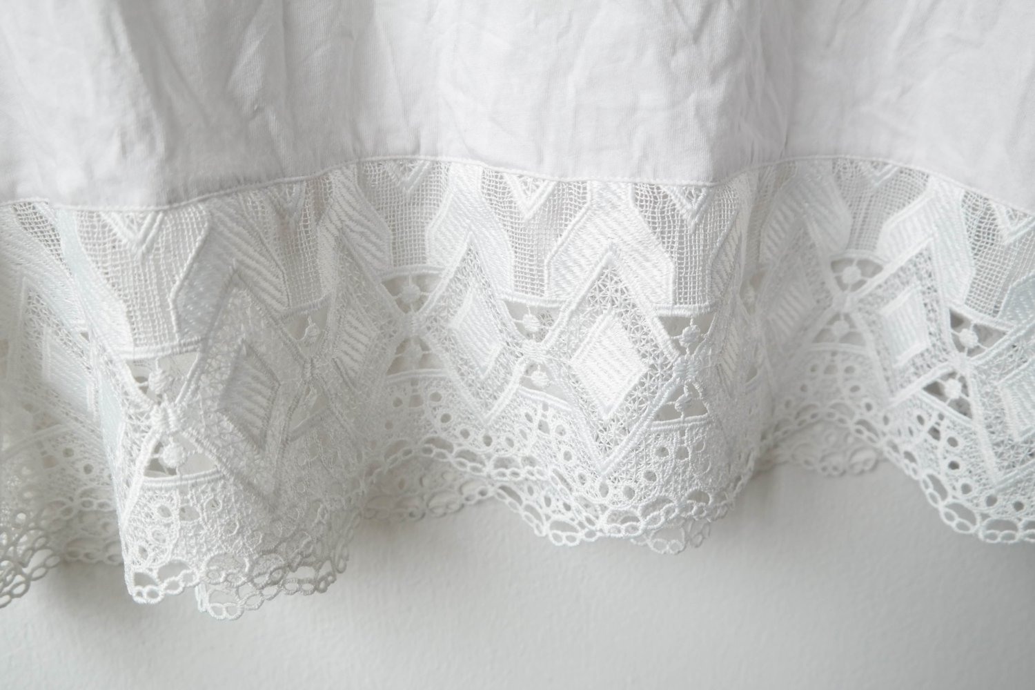 H&M Bluse Shirt Spitze weiß elegant Classy Büro Spitzensaum L 40