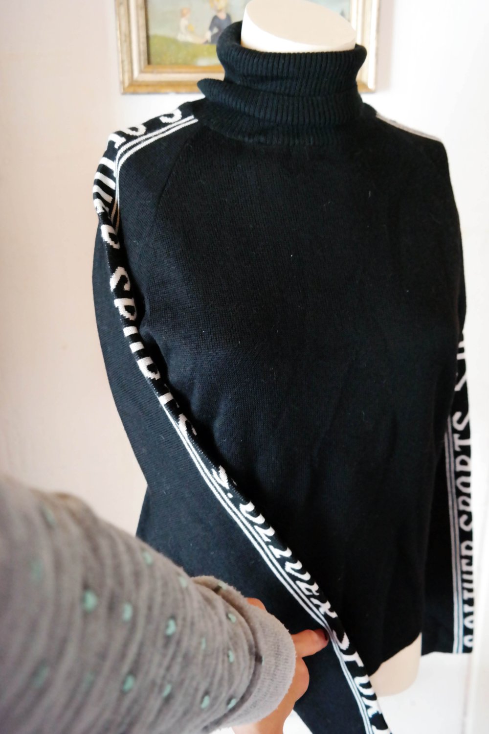 S.Oliver Merino Pullover Rollkragenpullover schwarz elegant Streifen Ärmel M 38