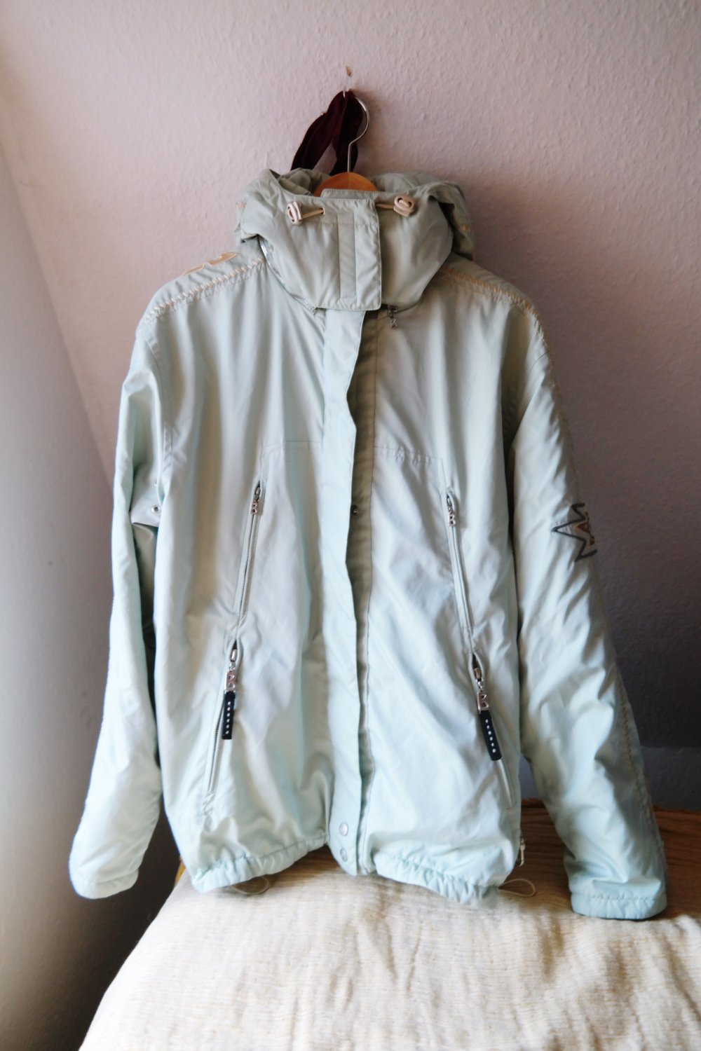 Bogner Sport Winterjacke Jacke Blouson mint hellblau Kapuze Ethno Ikat Stickerei bestickt XL L M 42 40 38