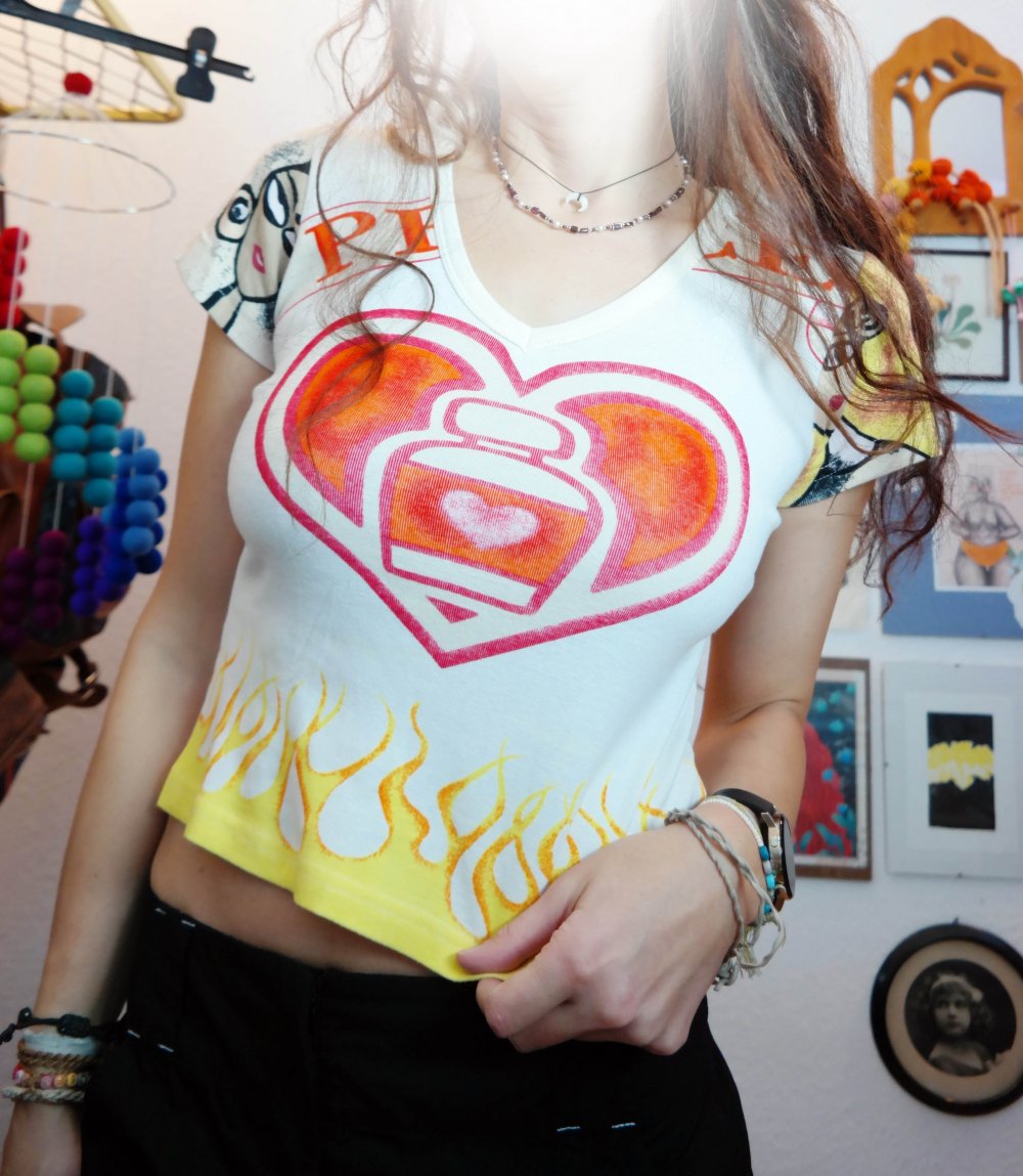 T-Shirt Shirt Kurzarm weiß bunt Druck 90er Y2K Vintage Herz Flammen Spraydose L 40 M 38