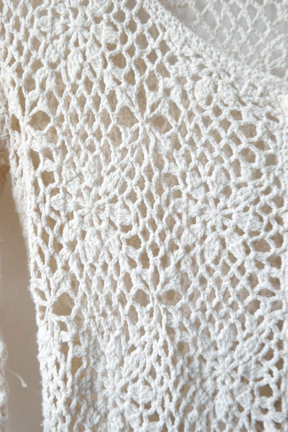Fuga Hippie Pullover Weste Cardigan gehäkelt Blumen 70er weiß Elfe Fee Häkelweste