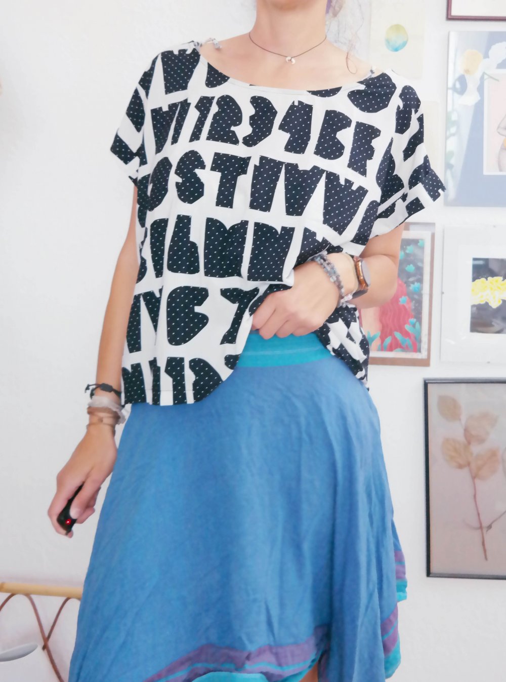 Blusenshirt Shirt oversized schwarz weiß Muster Buchstaben L XL 40 42