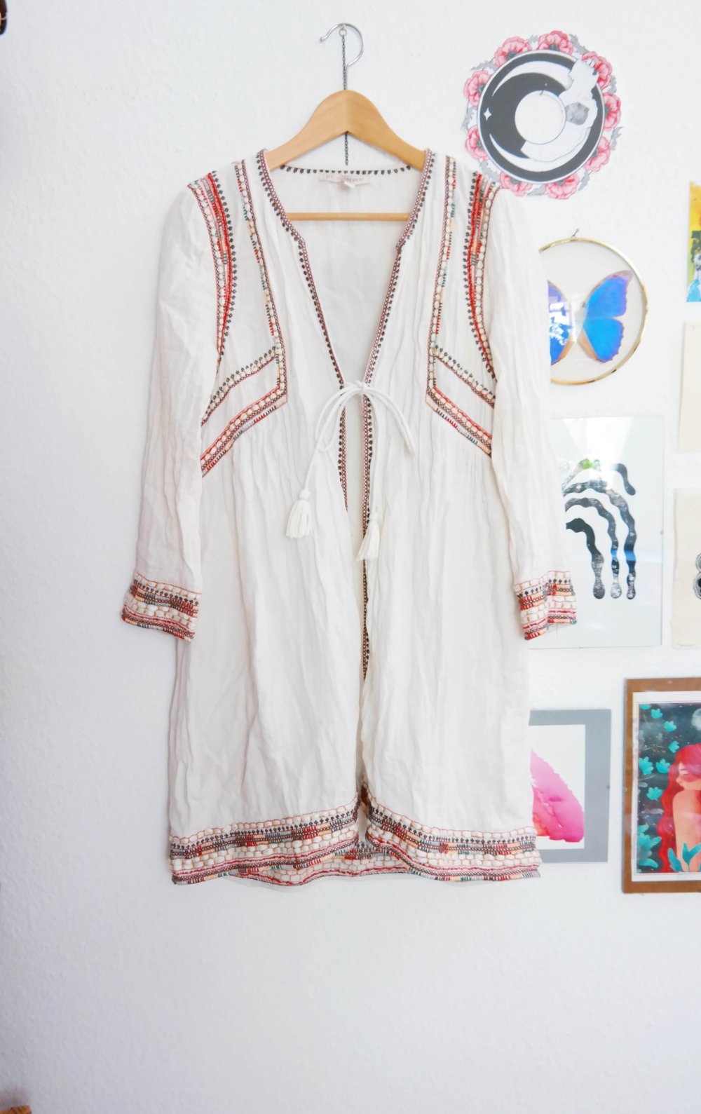 Zara Cardigan Hippie Ethno Stickerei bestickt Folklore L 40 weiß bunt