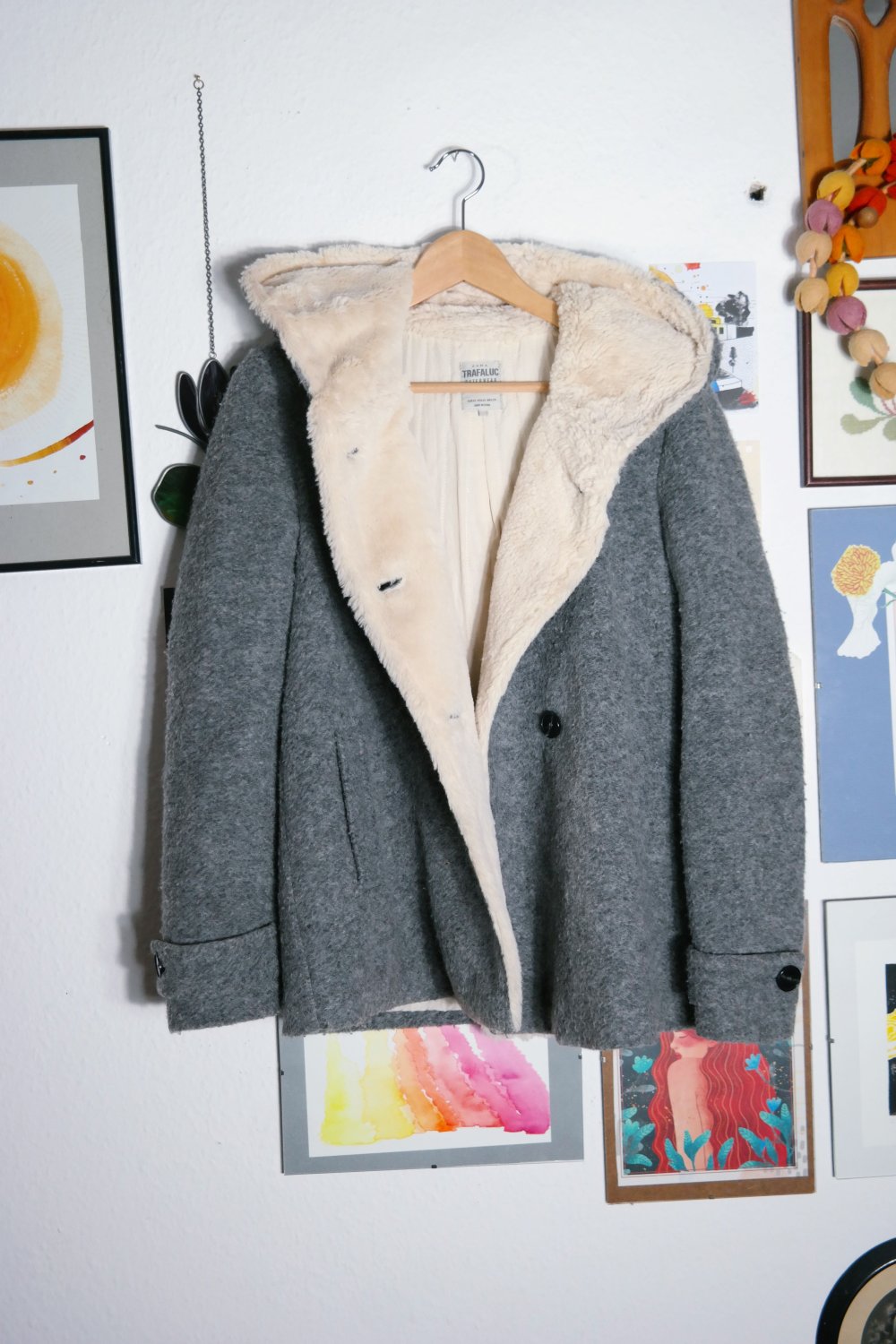 Zara Jacke gefüttert Wolle Wolljacke grau Teddyjacke Teddyfell Kapuze Dufflecoat XS S M 34 36 38