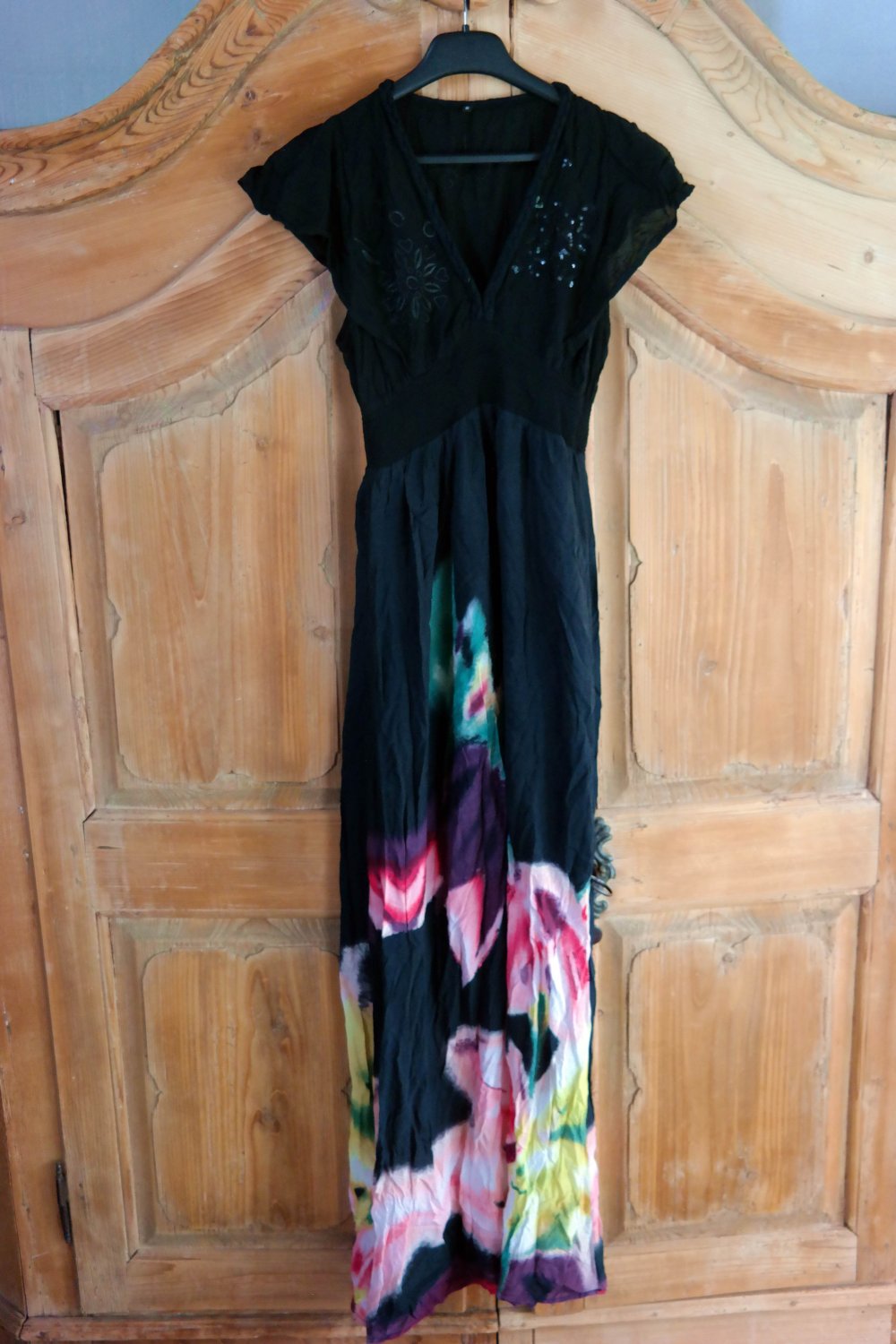 Desigual Maxikleid schwarz bunt Stickerei Blumen Hippie Ethno 36 S V-Ausschnitt