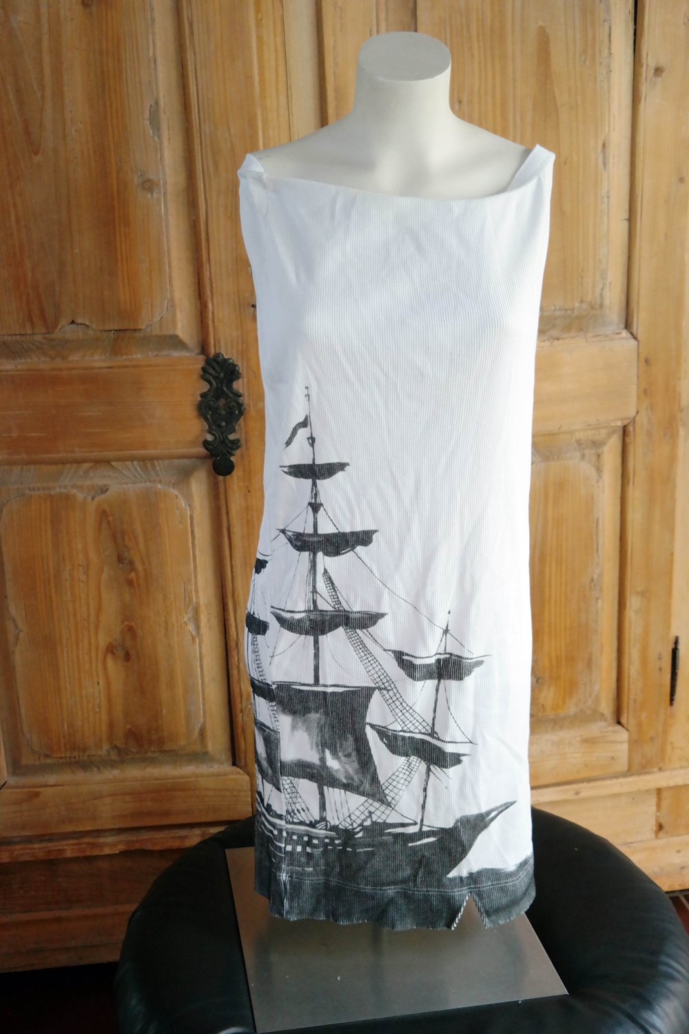 MarcCain Marc Cain Rock Stretch Rippstoff weiß schwarz Schiffe maritim Segelschiff L 40 XL 42