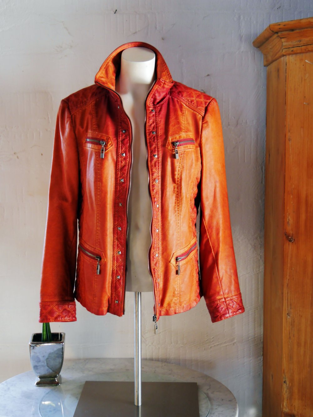 Bexleys Woman Jacke Leder Look orange rostbraun Nieten Bikerjacke 42 XL