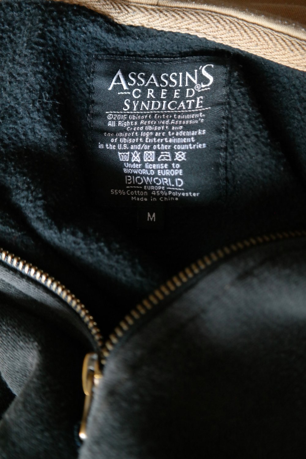Assassins Creed Sweatjacke Pullover Kapuzenjacke schwarz Details M 38 Assassin's Creed