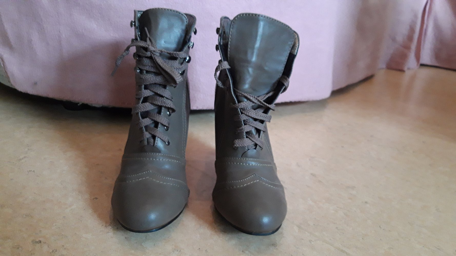 Oldfashioned Style Stiefeletten 