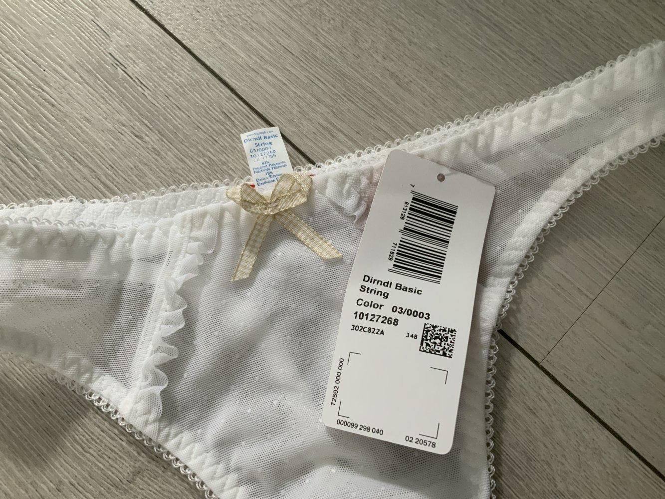 Weißer String in gr. 36 / Triumph 